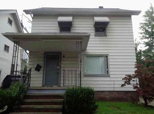 10118 Thrush Ave, Cleveland, OH 44111