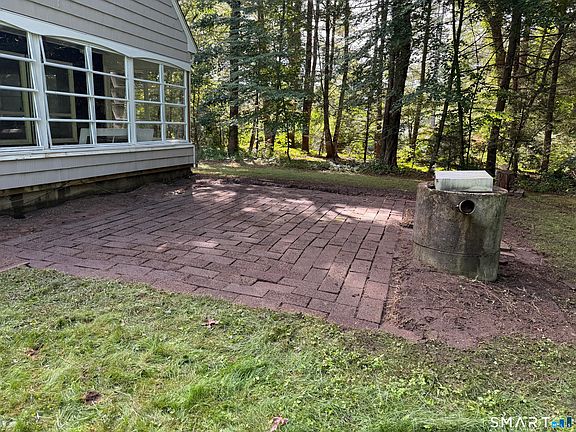5th image of 9 Pine Woods Road