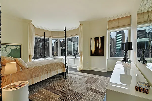 Sold by Corcoran | media 17