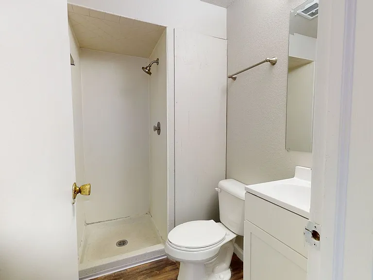 1005 S 1st St #11 — Photo 3