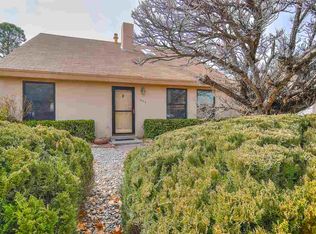 1084 Village Way, Santa Fe, NM 87507