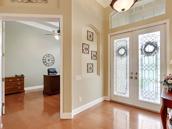 4th image of 11901 Royce Waterford Cir