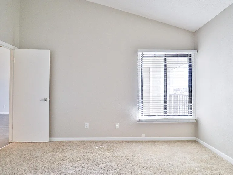 Lake Country Village Apartments — Photo 46