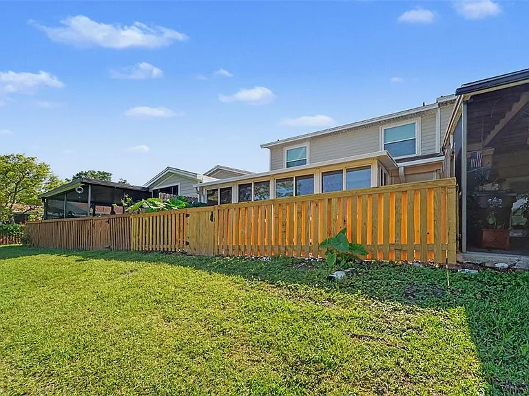 14806 Morning Dr — Photo 33