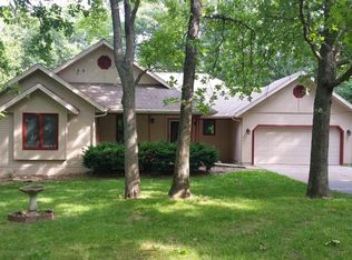 1422 S Thousand Oaks Dr, Nixa, MO 65714