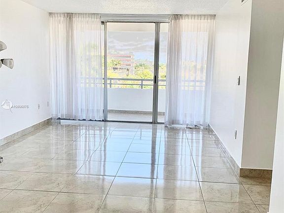 4th image of 1080 94th St APT 510