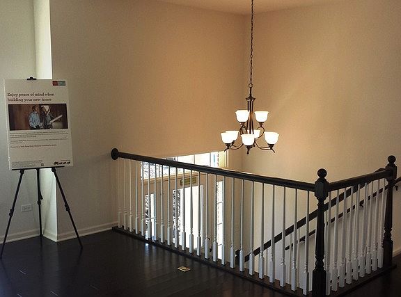 3rd image of 467 Kenilworth Ave