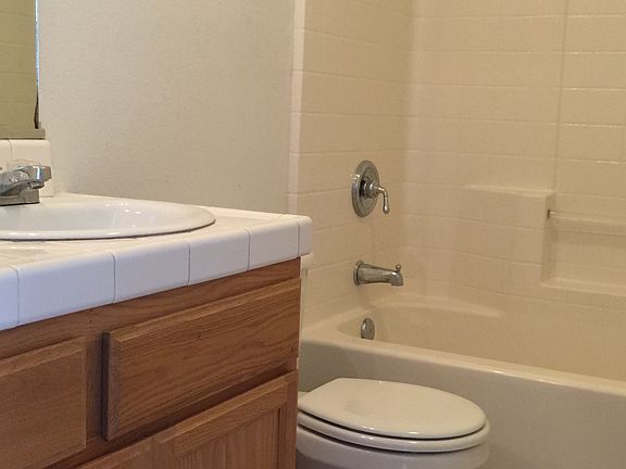3rd image of 2219 N Riverton Dr