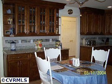 3rd image of 10118 Brighton Dr