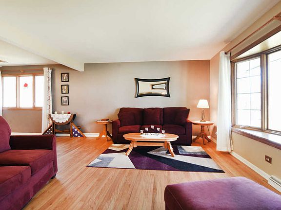 4th image of 1311 E Sanborn Dr