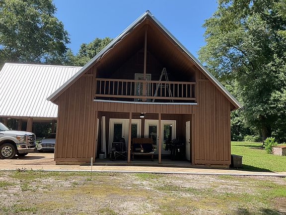 3rd image of 203 Turner Hill Rd