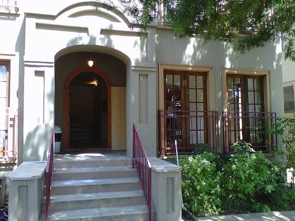 2nd image of 2646 Kenwood Ave