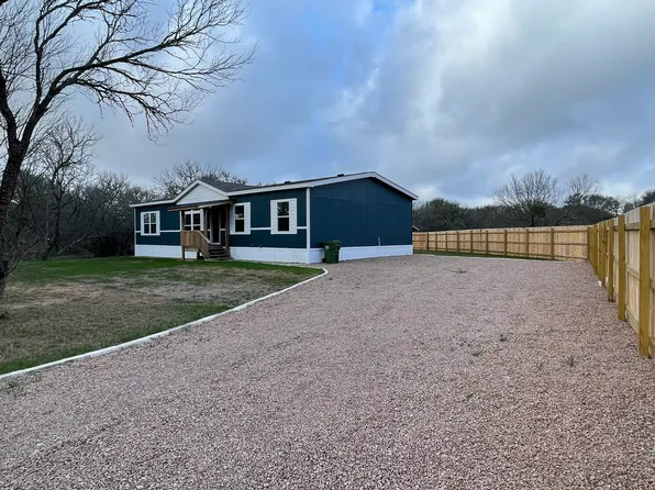 311 The Forest Rd, Dale, TX 78616