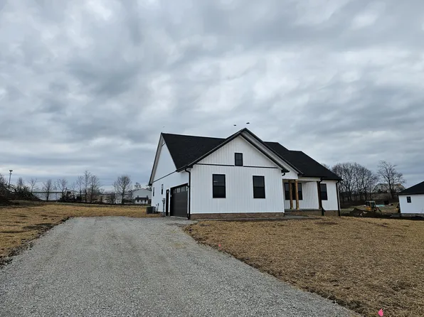136 Gracelynn Cir, Harrodsburg, KY 40330