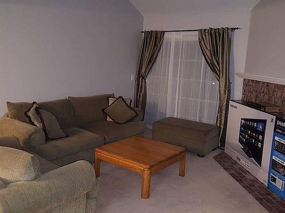 3rd image of 24145 Del Monte Dr Unit 322