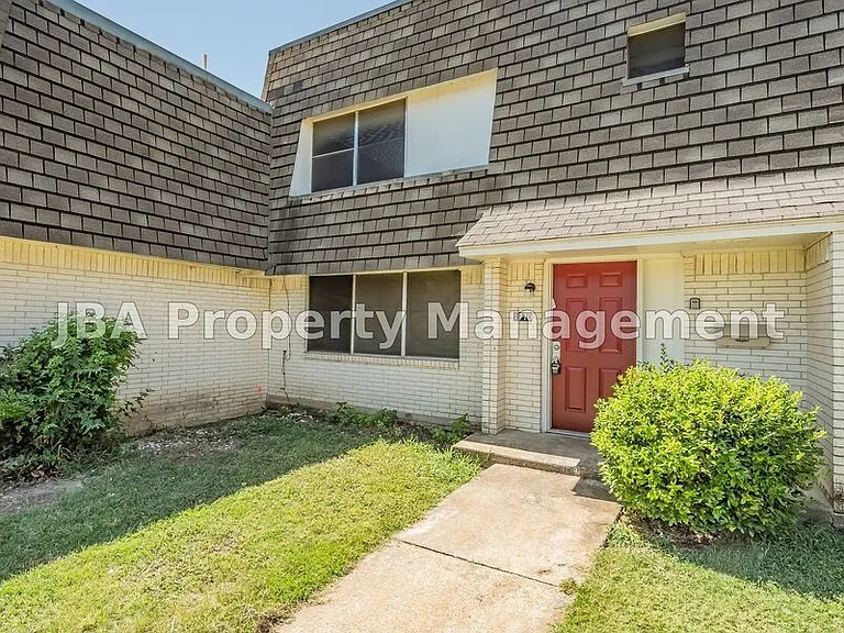 1770 Farleigh Ct #1770F — Photo 34