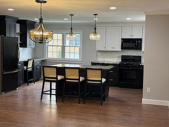 3rd image of 69 Mariner Pl