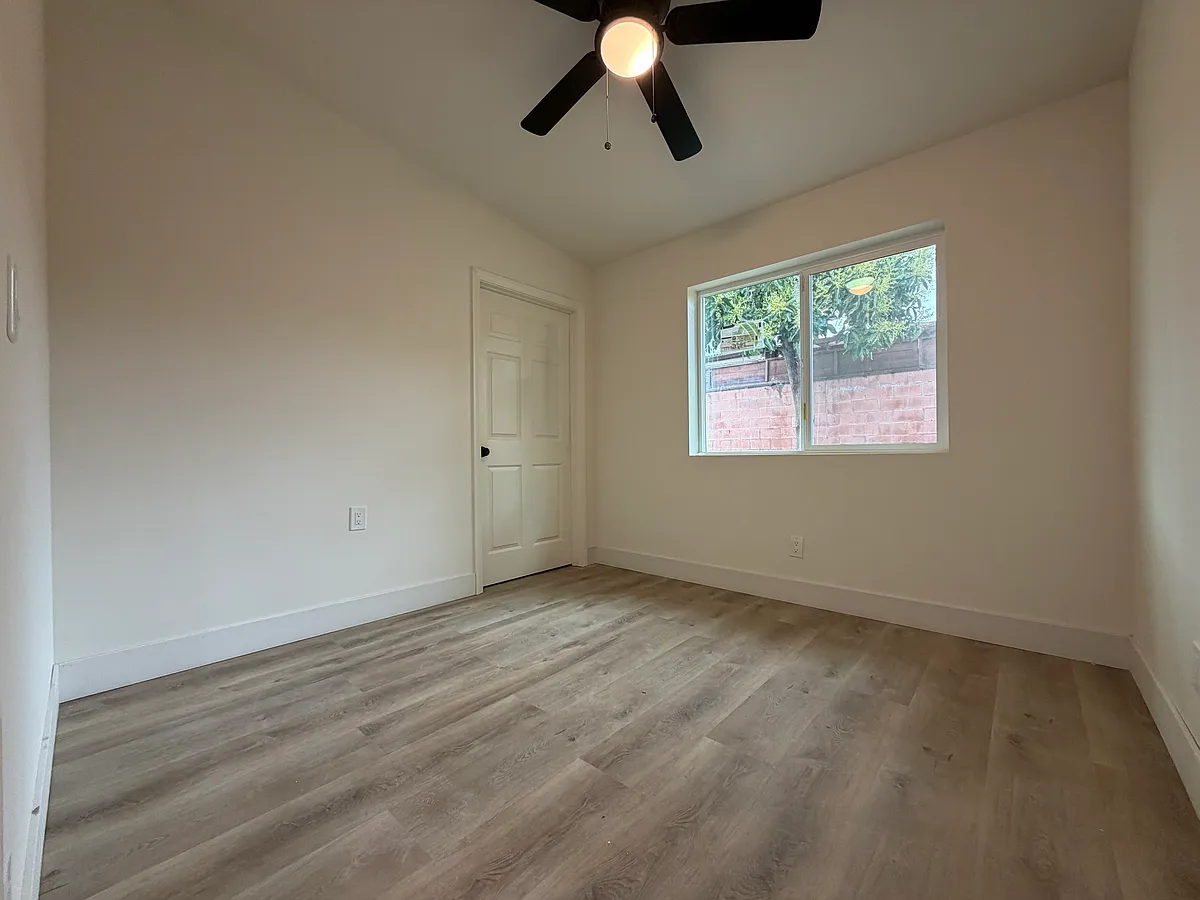Building Photo - 2520 Kellogg Park Dr