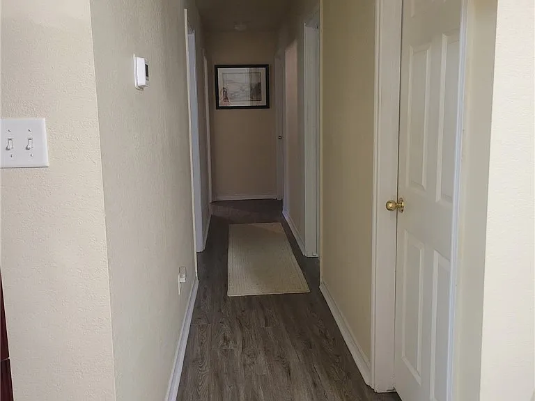 937 Crepe Myrtle St — Photo 3