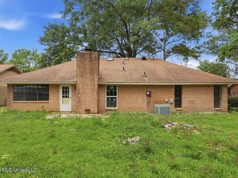 225 Walnut Ridge St — Photo 24