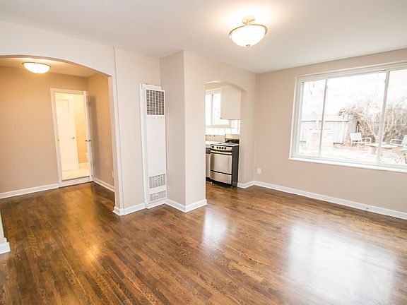 1725 15th Street Unit 1 Living Area