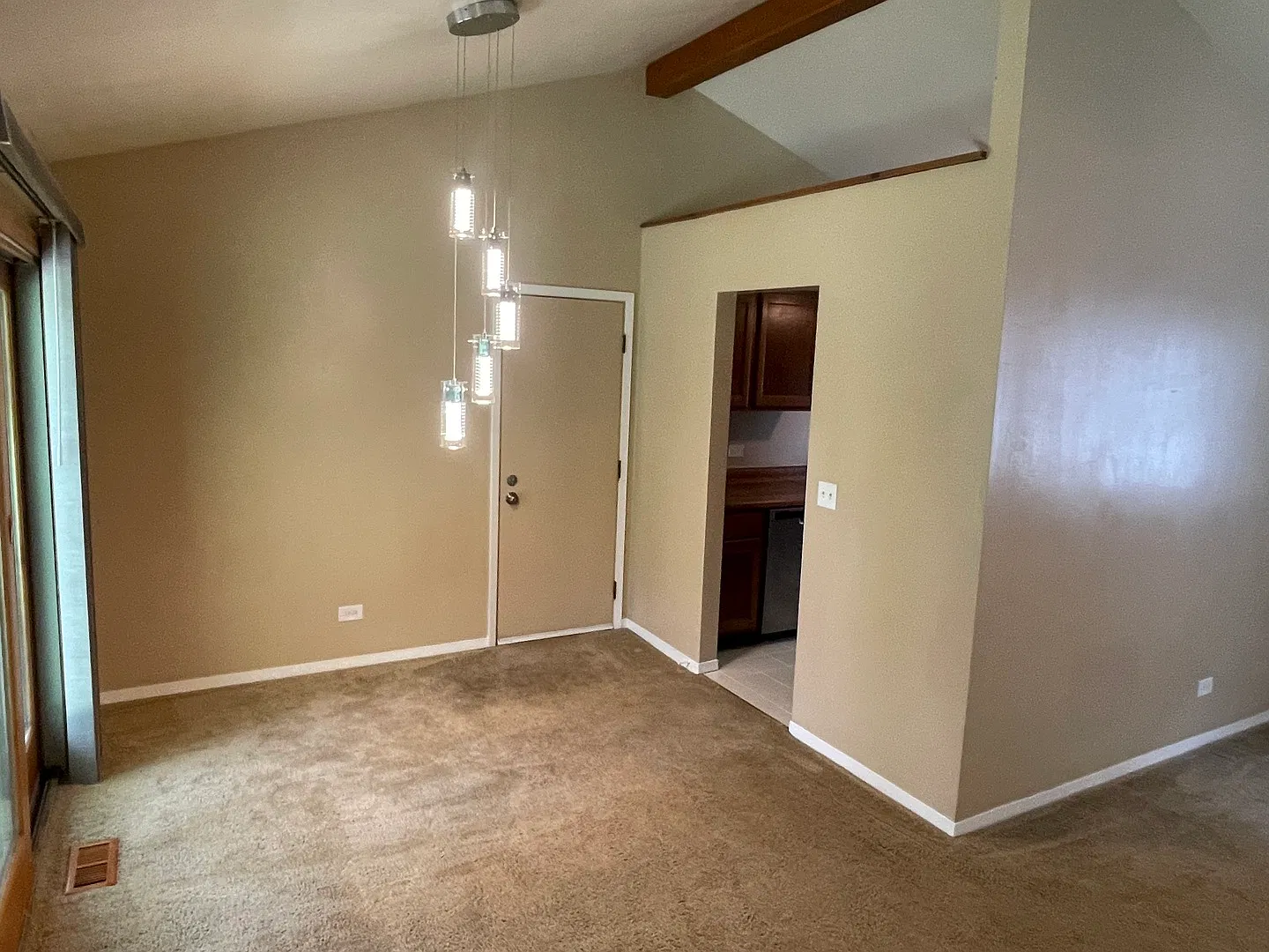3 bed, 1788 sqft, $2,795 — Photo 4