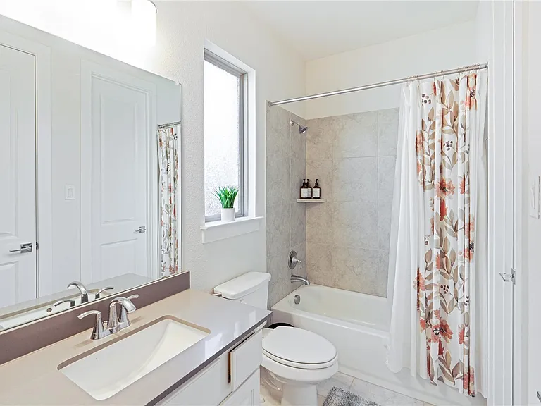 312 Palatino Bnd — Photo 18