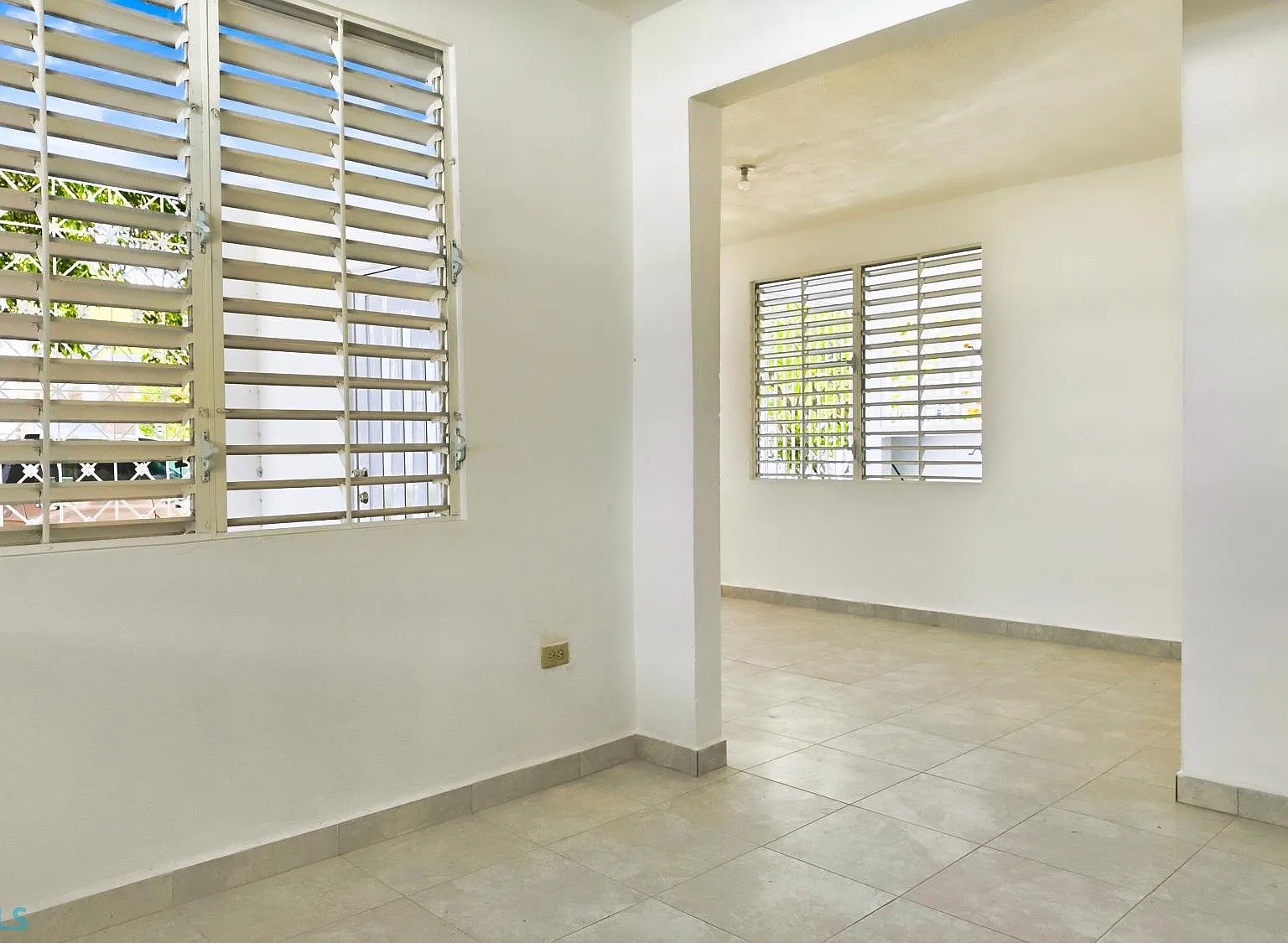 3 bed, 2.0 bath, 1240 sqft, $1,500 — Photo 2