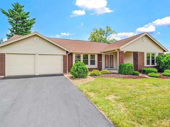 4th image of 1758 Limetree Ln