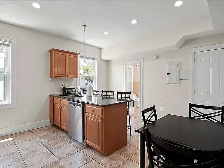 20 Governor St #2 — Photo 2
