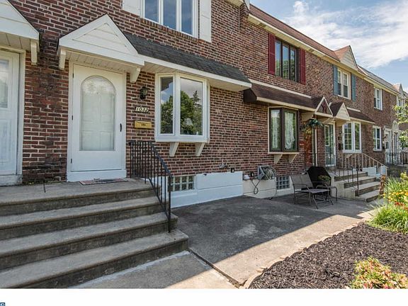 3rd image of 1032 Hopkins Ave