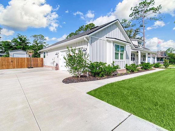 4th image of 95241 Arbor Ln