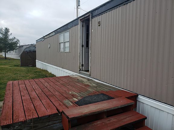 3rd image of 6061 London Groveport Rd #C9