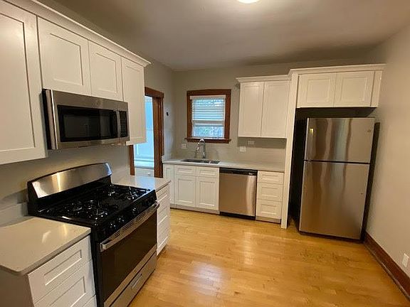 4th image of 5745 N Meade Ave #2