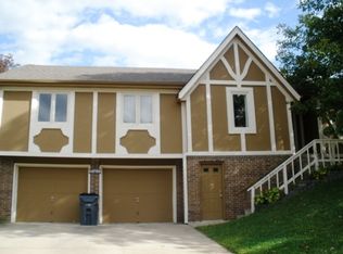 14709 S Brougham Dr, Olathe, KS 66062