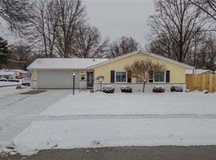 2429 Applewood Dr, Stow, OH 44224