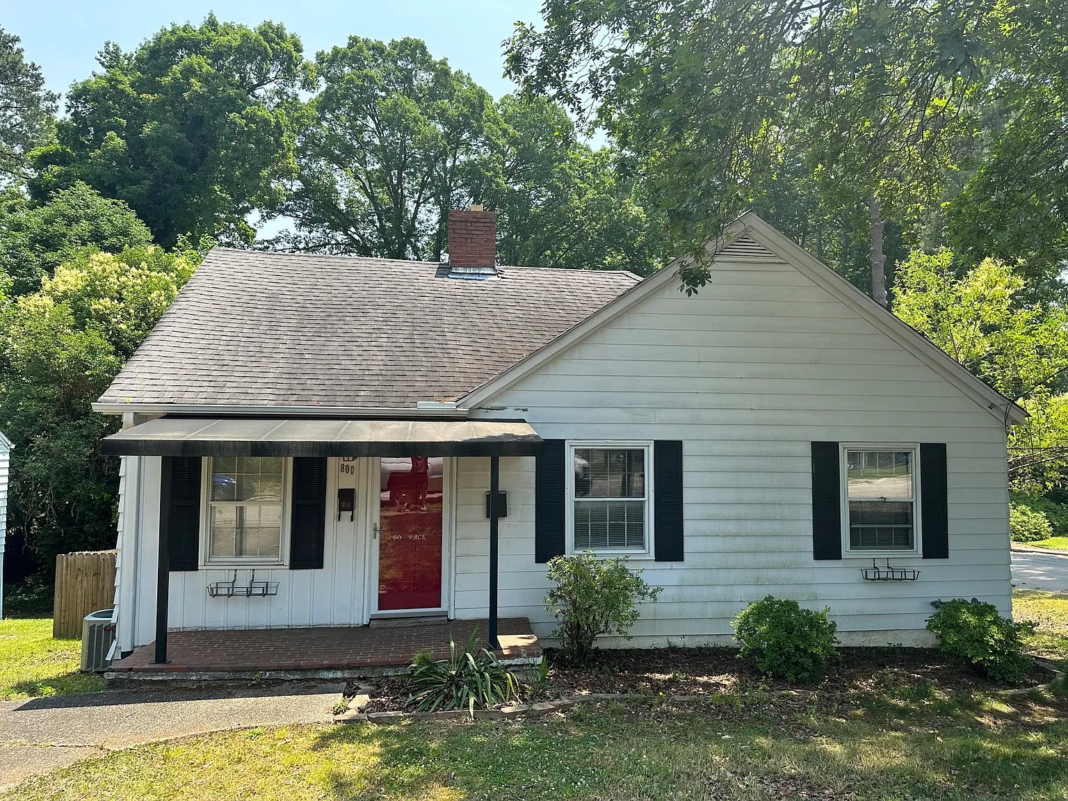 3 bed, 1420 sqft, $2,200 — Photo 2