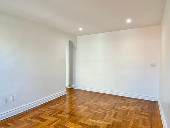 4th image of 118 Quincy St #C9