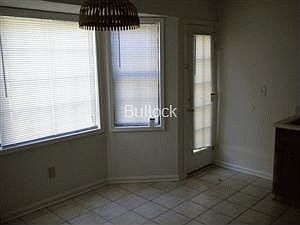 3rd image of 967 Fairfax Pl