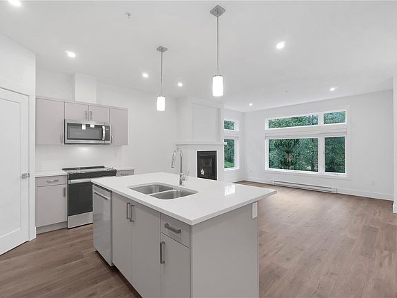 3rd image of 5594 Linley Valley Dr #104