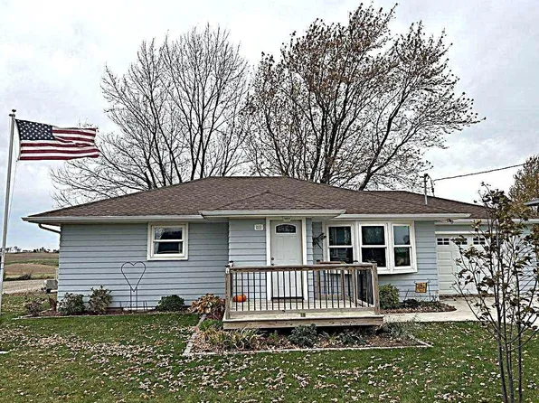 111 S 4th St, Bellechester, MN 55027