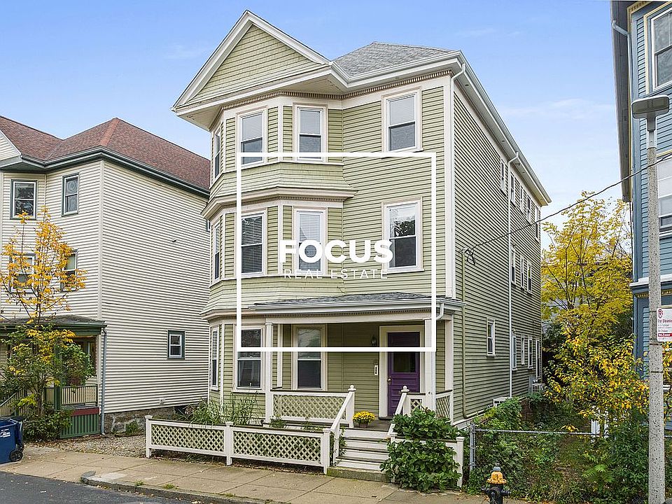 1st image of 17 Spalding St #2