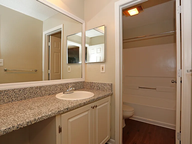 Two Bedroom Guest Bath Jade C and D