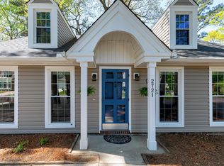 2721 Fernhurst Ln, Raleigh, NC 27604