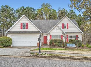 2502 Weycroft Cir, Dacula, GA 30019