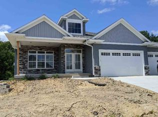 1343 Ava Cir, Iowa City, IA 52246