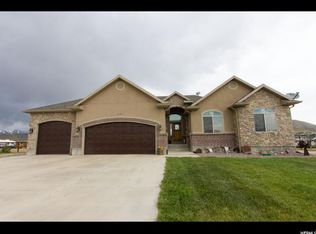 2419 E Riley Dr, Eagle Mountain, UT 84005