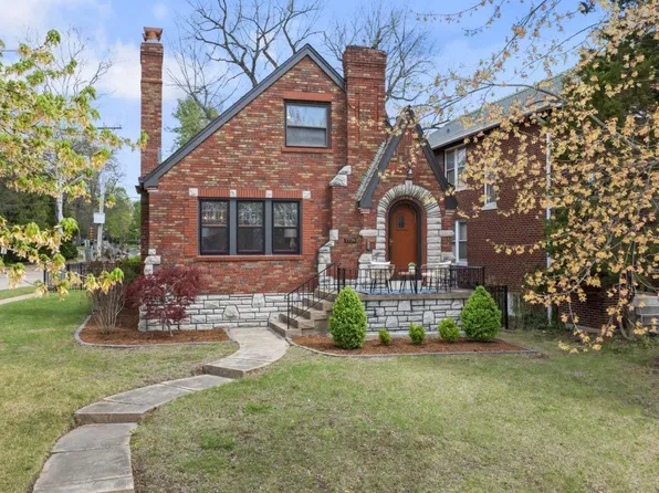 7739 Brookline Ter, Saint Louis, MO 63117
