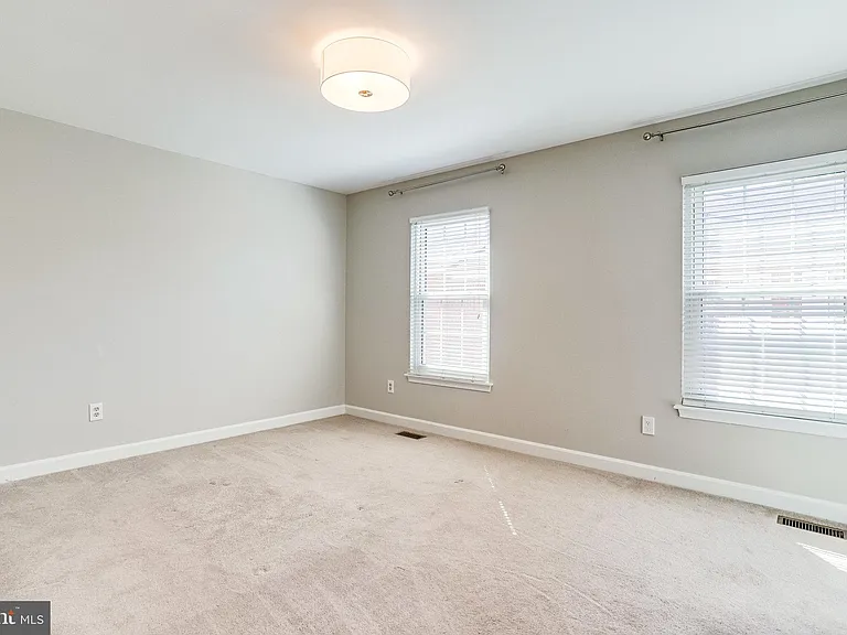 1706 S Edgewood St — Photo 51