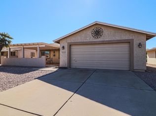 1688 Leisure World, Mesa, AZ 85206